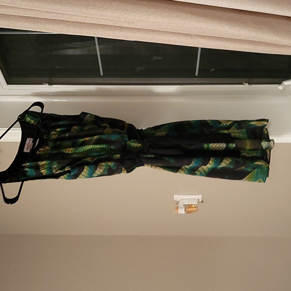 Green print dress